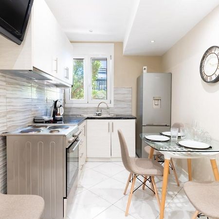 Aiolos Luxury Alimos Kalamaki Market Apartment 3 Near The Sea Athen Eksteriør billede